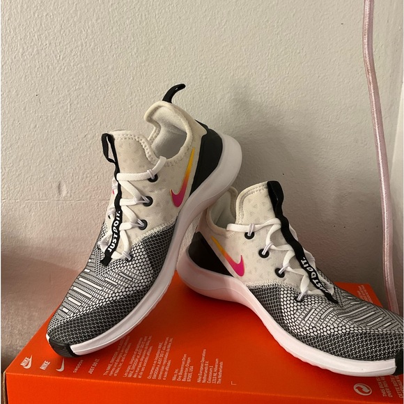 wmns nike free tr 8 print